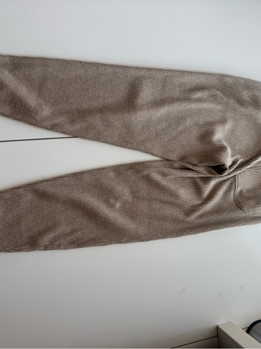 ALO Muse Sweatpant - Picture 7 of 8